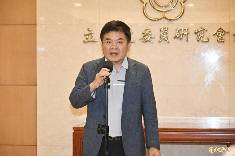 助理費除罪化修法惹議 立院司法、衛環11日變更議程討論