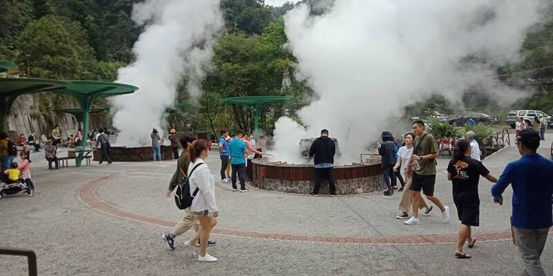 鳩之澤溫泉區的溫泉煮蛋槽。（圖由林保署宜蘭分署提供）