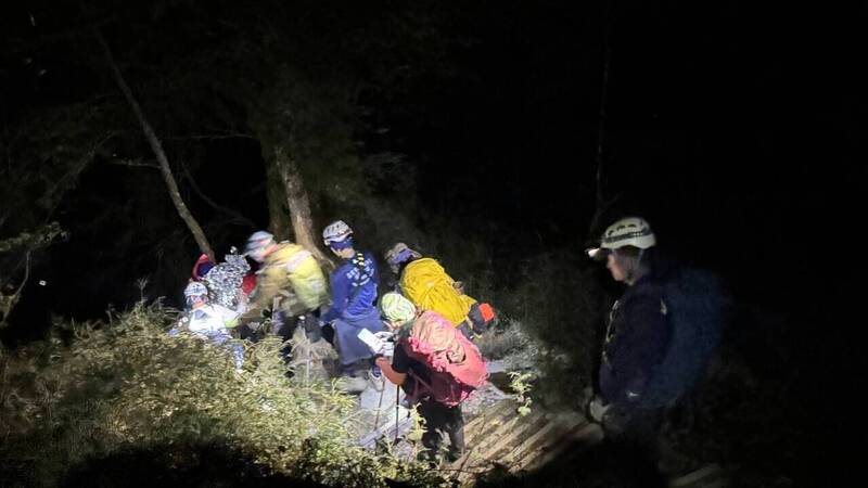 高雄今年16起山難1死 全國首創即時搜救定位軌跡