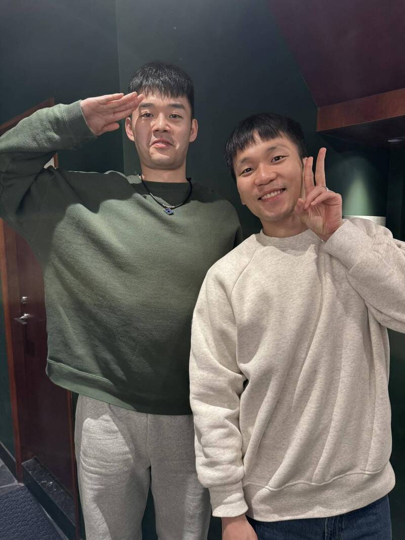 第一次和長官吃飯這麼自在! 王齊麟久違合體運動部長李洋