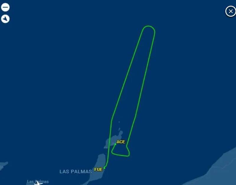 憋不住了！飛機中途180度回頭迫降 全因「廁所」不能用
