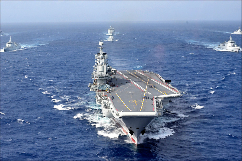 對立升高 遼寧號侵入美日訓練海空域