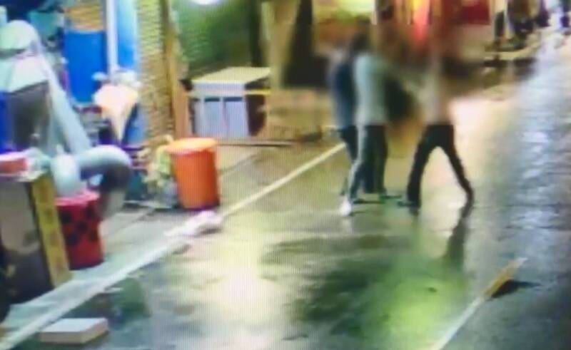 飲酒借錢不成引爆口角 2男上演格鬥擂台互毆掛彩