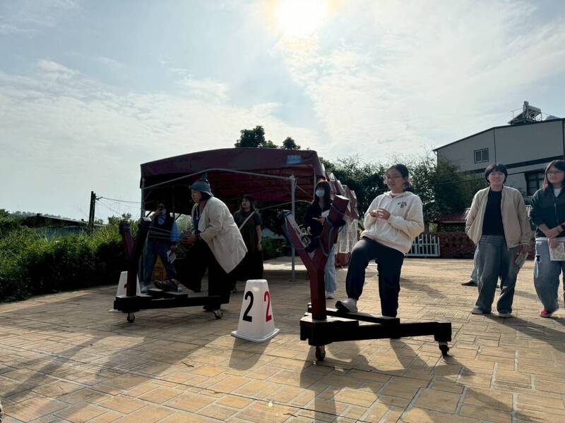 台南最潮村落體驗 大崎玩轉超大彈弓