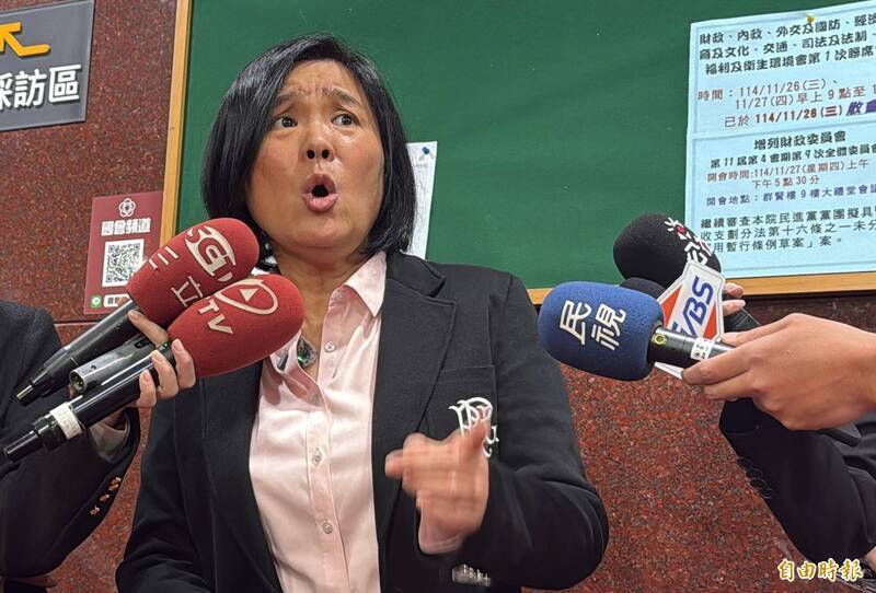 助理不是民代的長工!黃智賢批藍委:以為可以無法無天當皇帝?