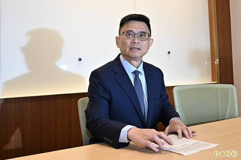 民進黨立委賴瑞隆年僅8歲的兒子被爆在校疑似霸凌同學，遭部分媒體、網路刻意與政治連結，旅美教授陳時奮（筆名翁達瑞）發文質疑，藍營粉專的貼文就是胡說八道，臉書粉專「不禮貌鄉民團」的發文更是充斥不當連結。（資料照）