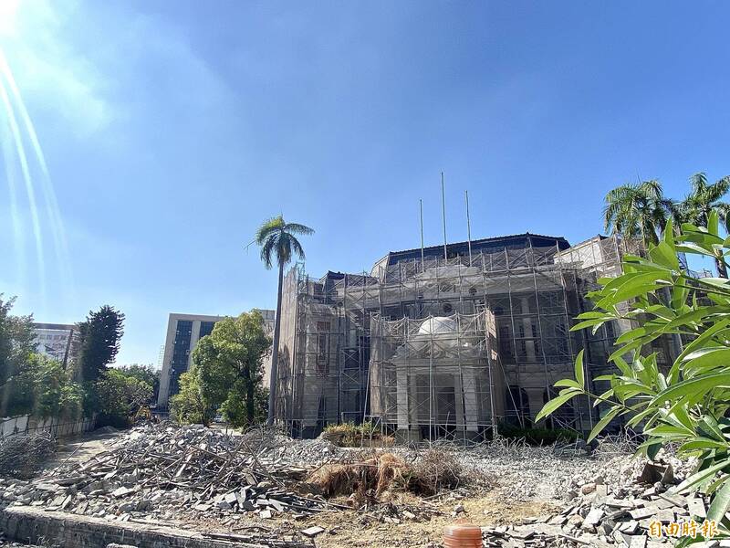 國定古蹟台中州廳噴水池拆了!江肇國質疑:這在回復歷史風貌?