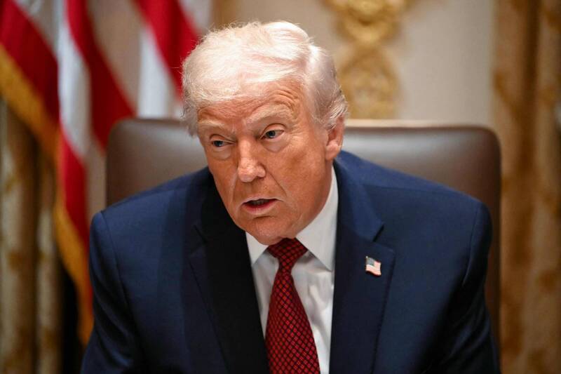 100萬美元買綠卡!川普宣布「金卡」正式開賣 取代EB-5投資移民