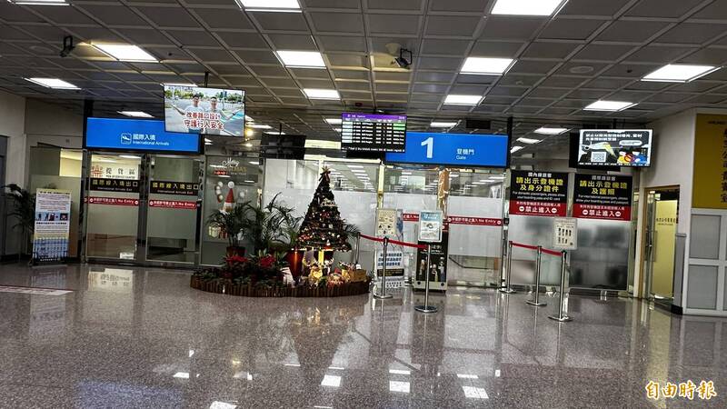 台南機場國際航線定期航班重返，直飛日本熊本與沖繩。（記者劉婉君攝）