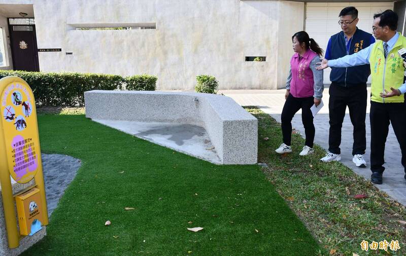 華興公園整修新增毛小孩專區。（記者湯世名攝）