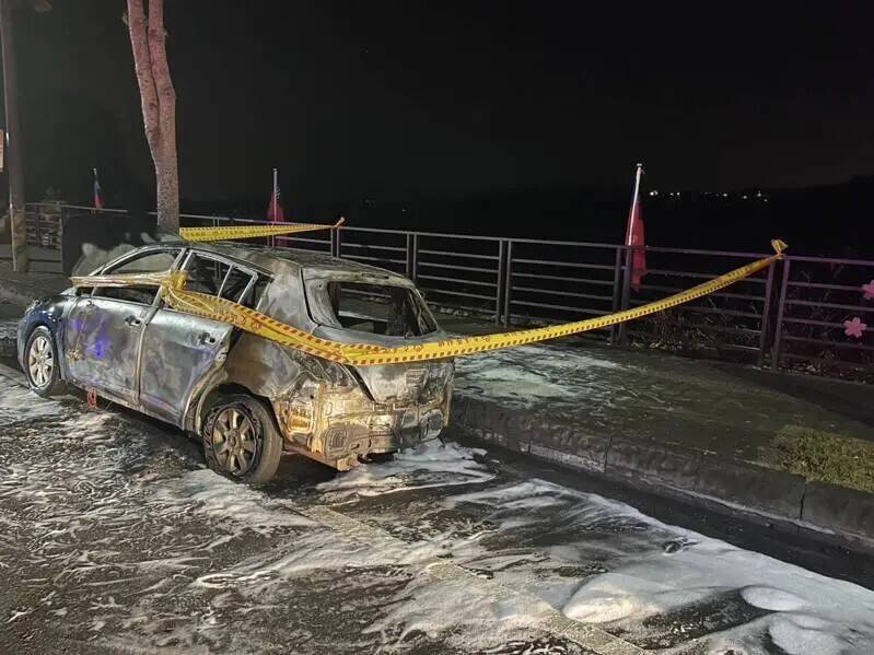 中橫公路東勢段火燒車 42歲婦躺駕駛座燒成焦屍