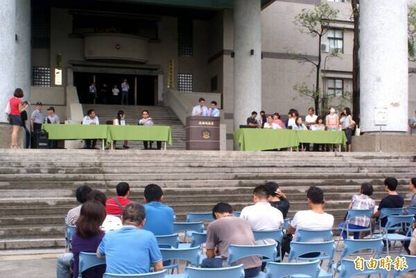 行政執行署也加快拍賣速度，藉此「消化」贓車騰出空間，但查扣的車輛不少是「權利車」。（資料照）