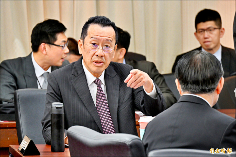 裝潢公司得標5.9億彈藥採購案 藍委質疑:有許可證嗎?