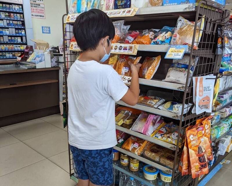 國高中生65元「不夠吃」 台中安心餐券被批「補貼僅做一半」