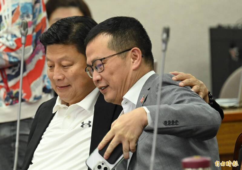 國民黨團總召傅崐萁與書記長羅智強。（資料照）