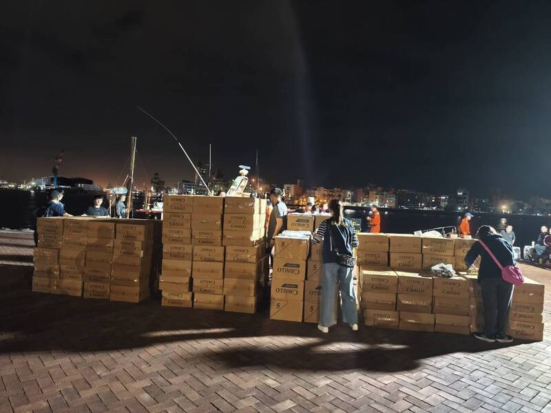 船長載釣客出海順便接「私活」 3釣客衰被當走私犯差點GG