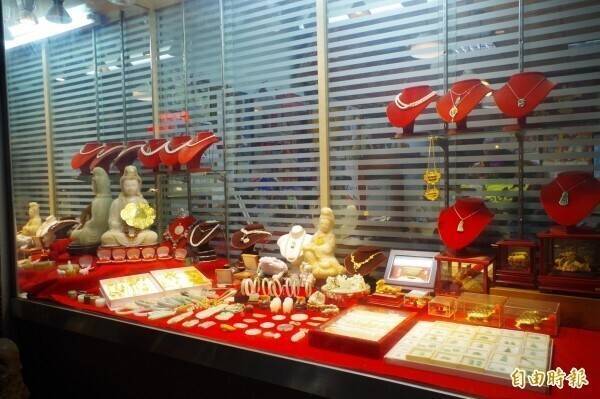 慘!娶越南新娘告吹 20萬金飾遭第三方拿走