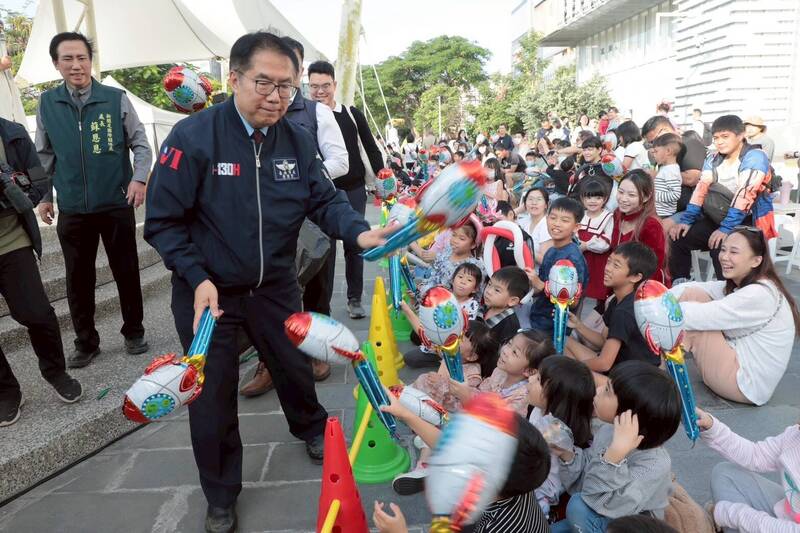 6000人嗨翻時代公園！台南好young 親子場歡笑爆表