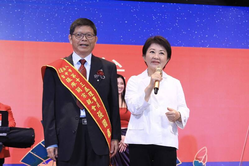 盧秀燕出席張廖簡宗親會慶典 江啟臣、何欣純也到場祝福