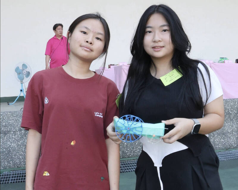 高雄》太陽能水陸車競賽 福山國中奪冠