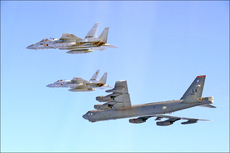 美日防長通話 譴責中國破壞穩定