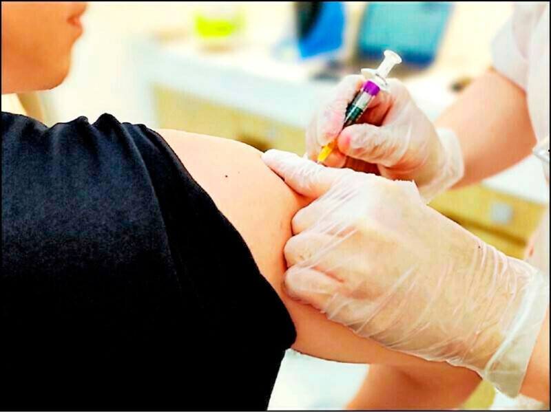 公費新冠疫苗 全民開打