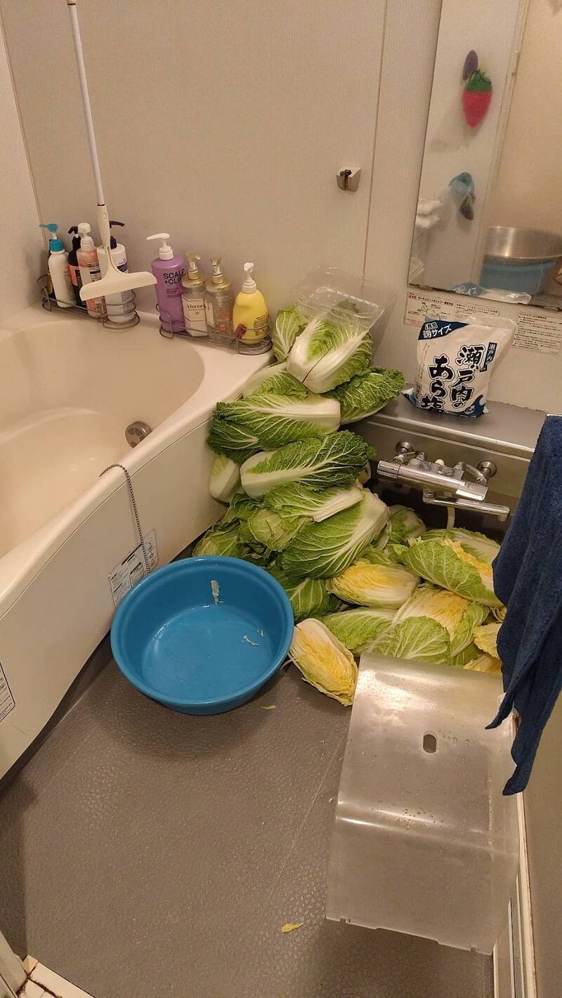 泡菜竟在「這裡」製作 日網笑稱:美味的秘密?