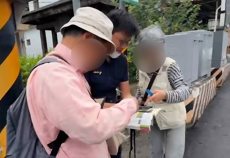 日本老夫妻台東鹿野尋神社遺跡 女警N1級日語指點迷津