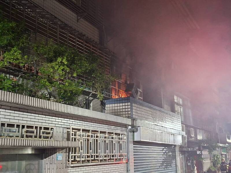 新莊公寓凌晨火災 1少女葬身火窟