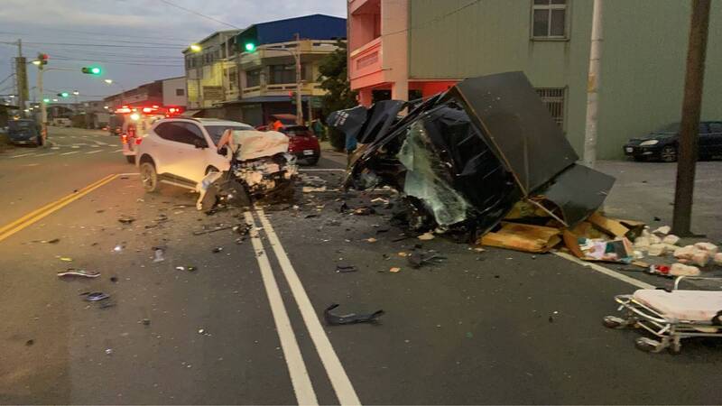雲林斗南清晨事故貨車「身首異處」 3車2命危1昏迷1輕傷送醫