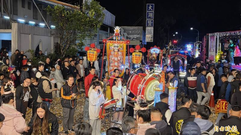 大湖全鄉茹素7天、遶境到深夜!龍天宮150年建醮 比草莓季還熱鬧