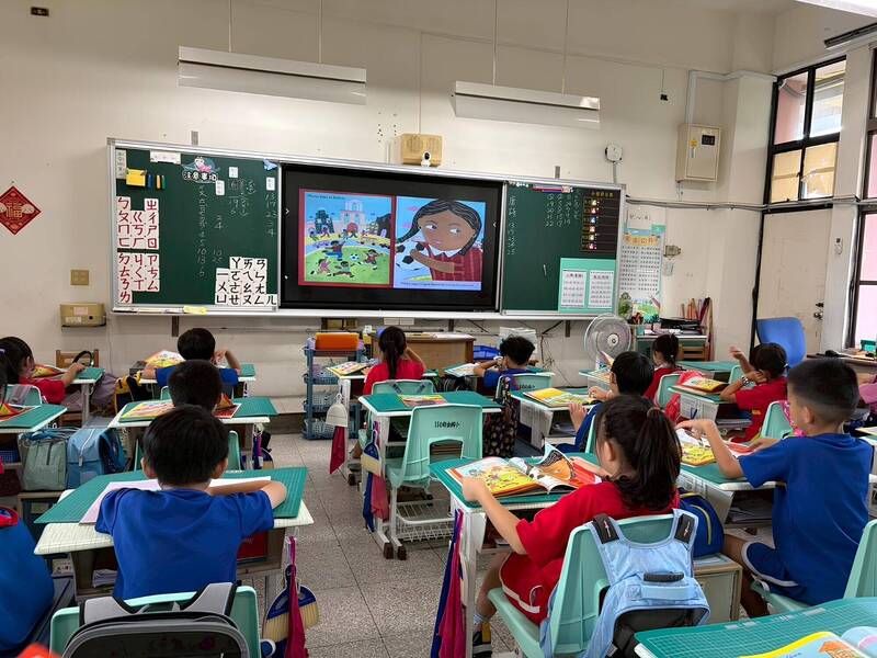 教育部推英文閱讀推廣 搭配童話、歌曲走入家庭