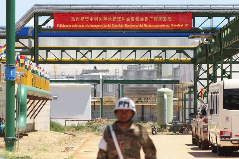 玻利維亞外交轉向 力抗中國開採鋰礦壟斷地位