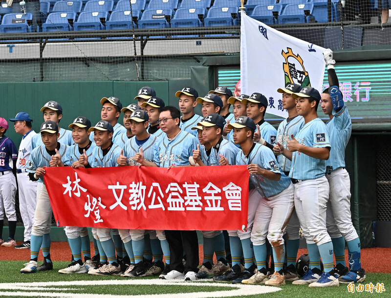 奪黑豹旗亞軍 羅東高工棒球隊逆轉崛起朝宜蘭之光前進