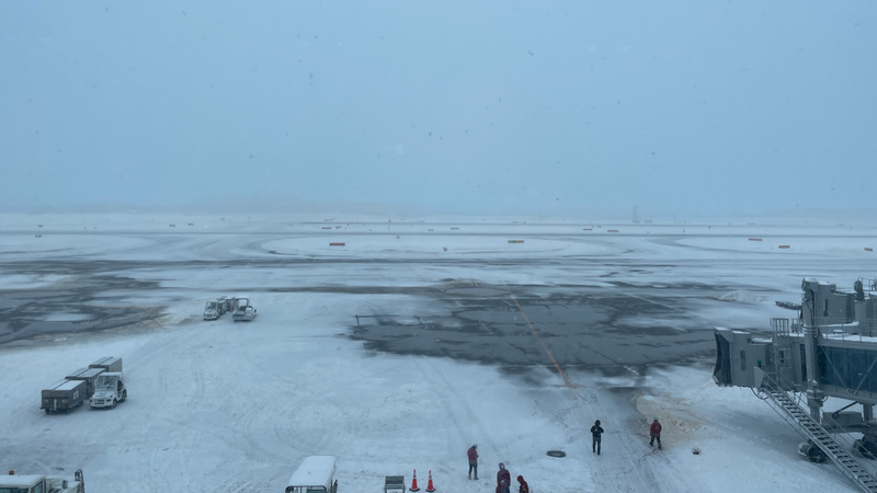 日本北海道大雪! 新千歲機場120航班取消、58班次列車停駛