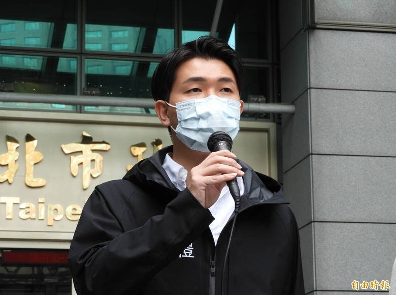 國民黨強闖反年改修法 藍營議員稱「年輕人不爽就上街」挨轟!