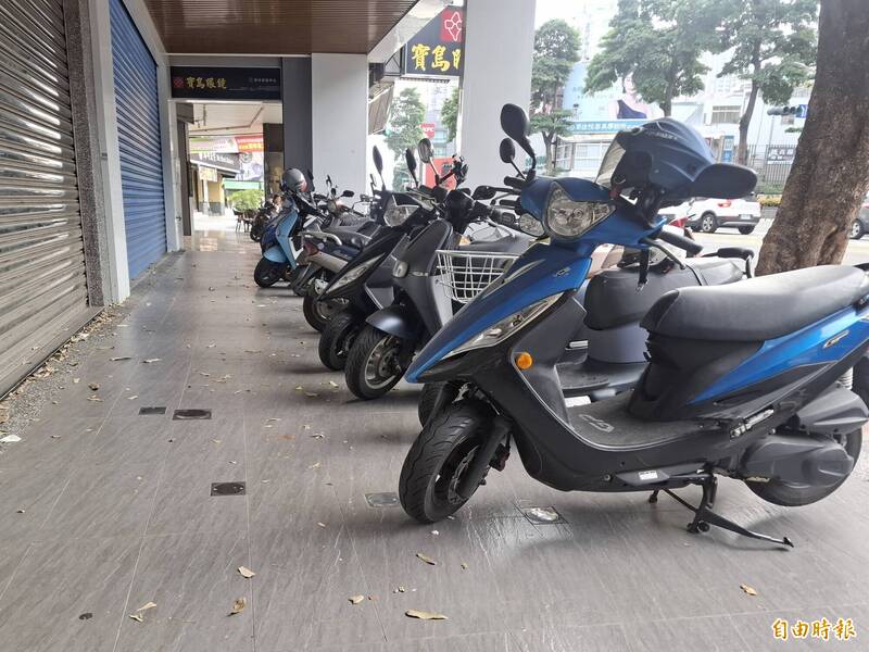 高雄機車停放住家附近騎樓逾2成 六都最高