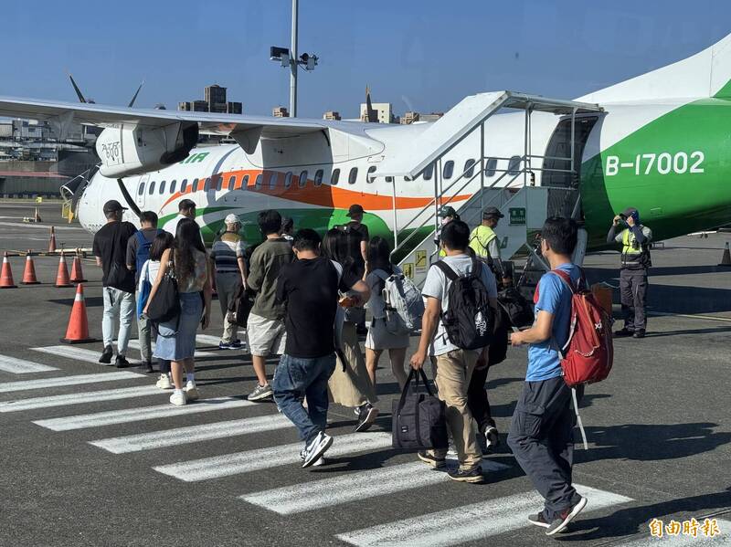 立榮假期「離島居民優惠票」訂購上線 機加酒限時9折