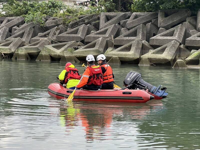 越南移工蘇澳白米溪出海口抓螃蟹落海 失聯3天尋獲遺體