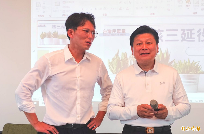 綠營最好有這麼多人挺?小草呼籲倒閣嗆「怕啥」 大票網友刷支持!