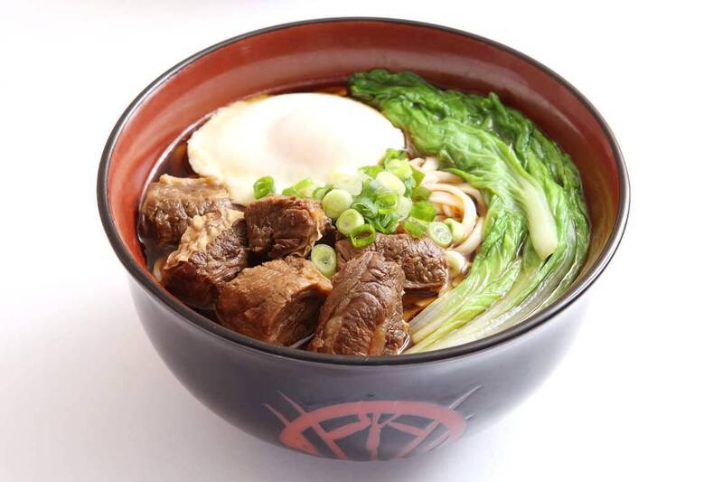 三商巧福「超重瓷湯匙」用30年不換 前員工曝原因掀全網熱議