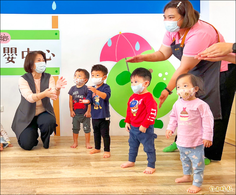 百坪友善空間 里港公設民營托嬰中心開幕