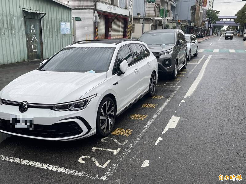 行憲紀念日、元旦路邊停車 桃市比照週六收費模式