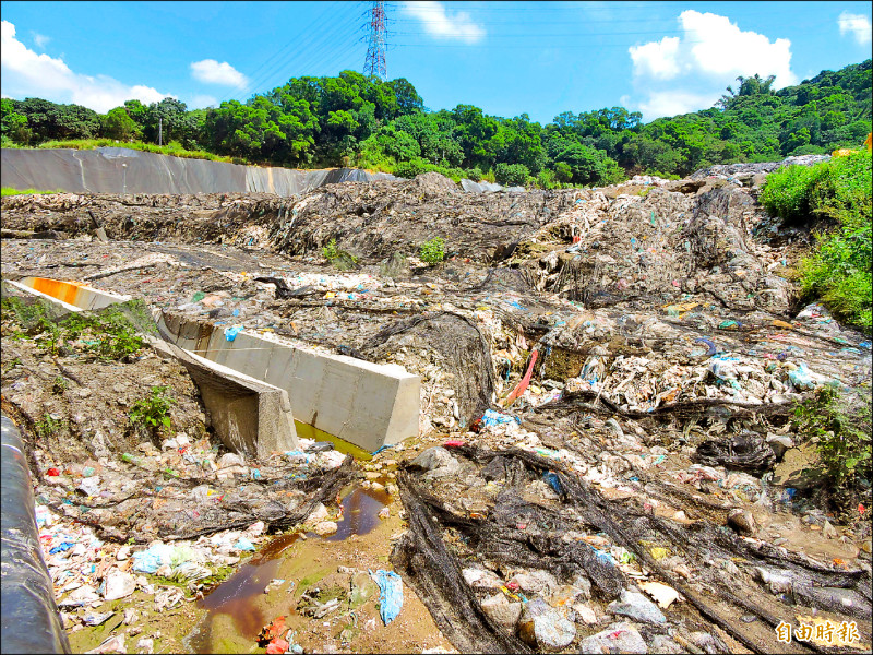 全台露天垃圾60萬噸 環境部拚明年底解決