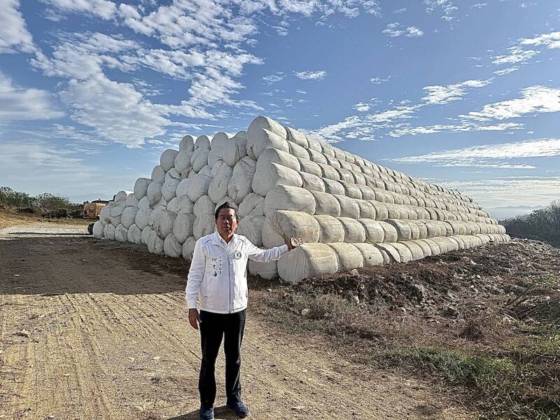 台中「垃圾打包」! 太空包封廚餘惡臭 掩埋場堆成大白山