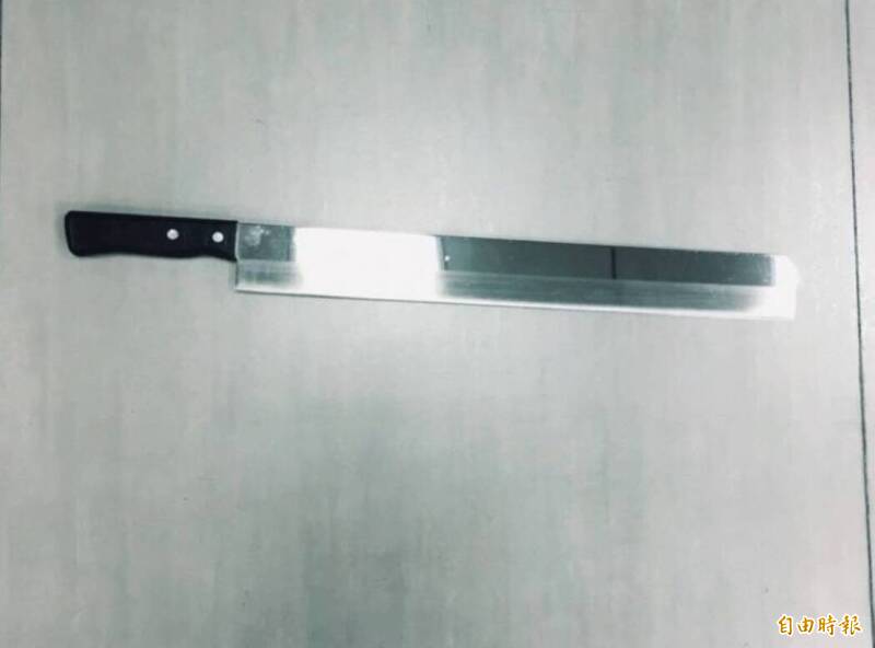 苗栗隨機砍人陰影未散 後龍驚見男子持西瓜刀街頭遊蕩