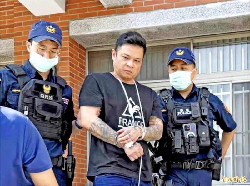 「76行者」陳修將虐死女友棄保潛逃 持槍再判6年6月拚自首減刑