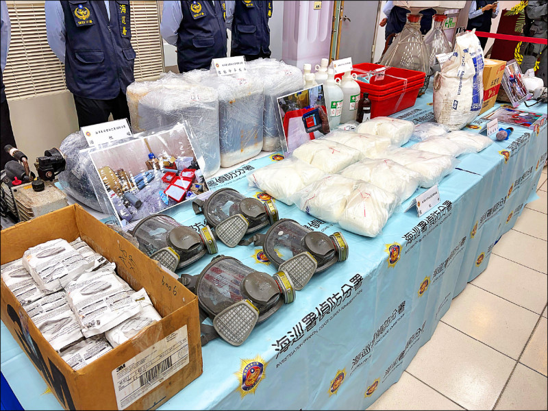 海巡查獲毒品量創新高 製毒工廠藏偏鄉 彩虹菸與槍合流