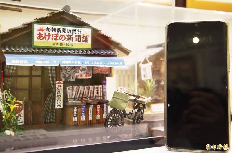 北港朝天宮董事蔡佩君首次辦展 巧手打造微縮世界令人驚嘆