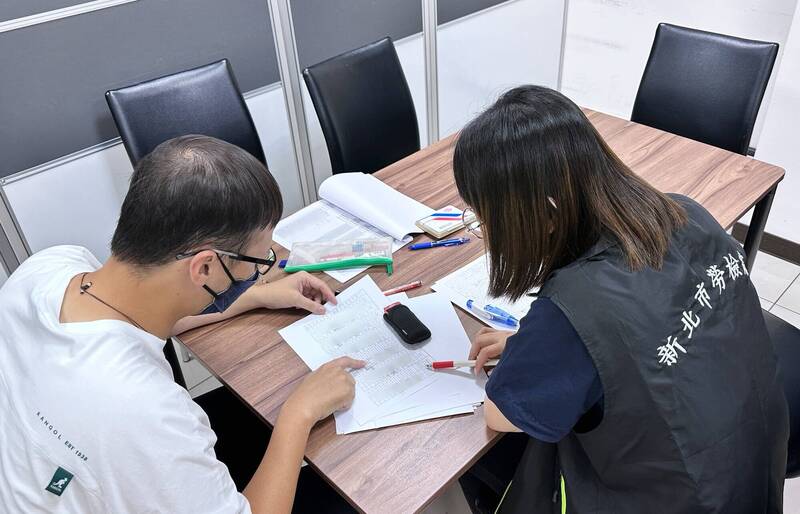 未給加班費、單月延長工時達101小時 新北2企業累犯被罰20萬